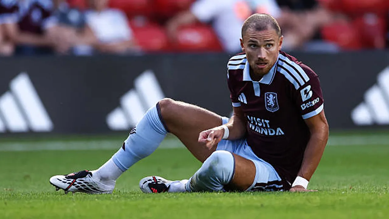 Matty Cash Bertekad Bawa Aston Villa Juara Piala Super UEFA