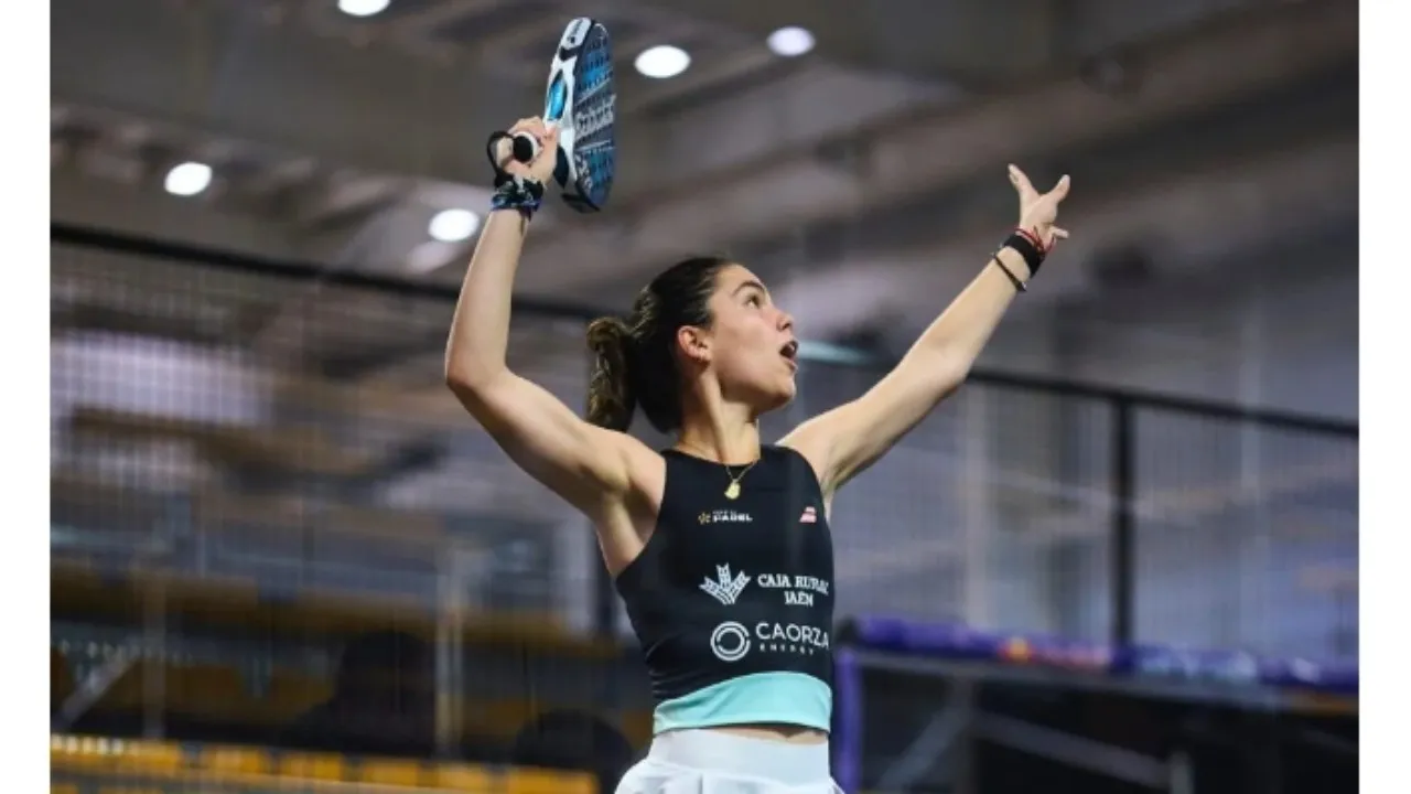 Paula Ferran Dominasi FIP Padel Bronze Porto Portugal