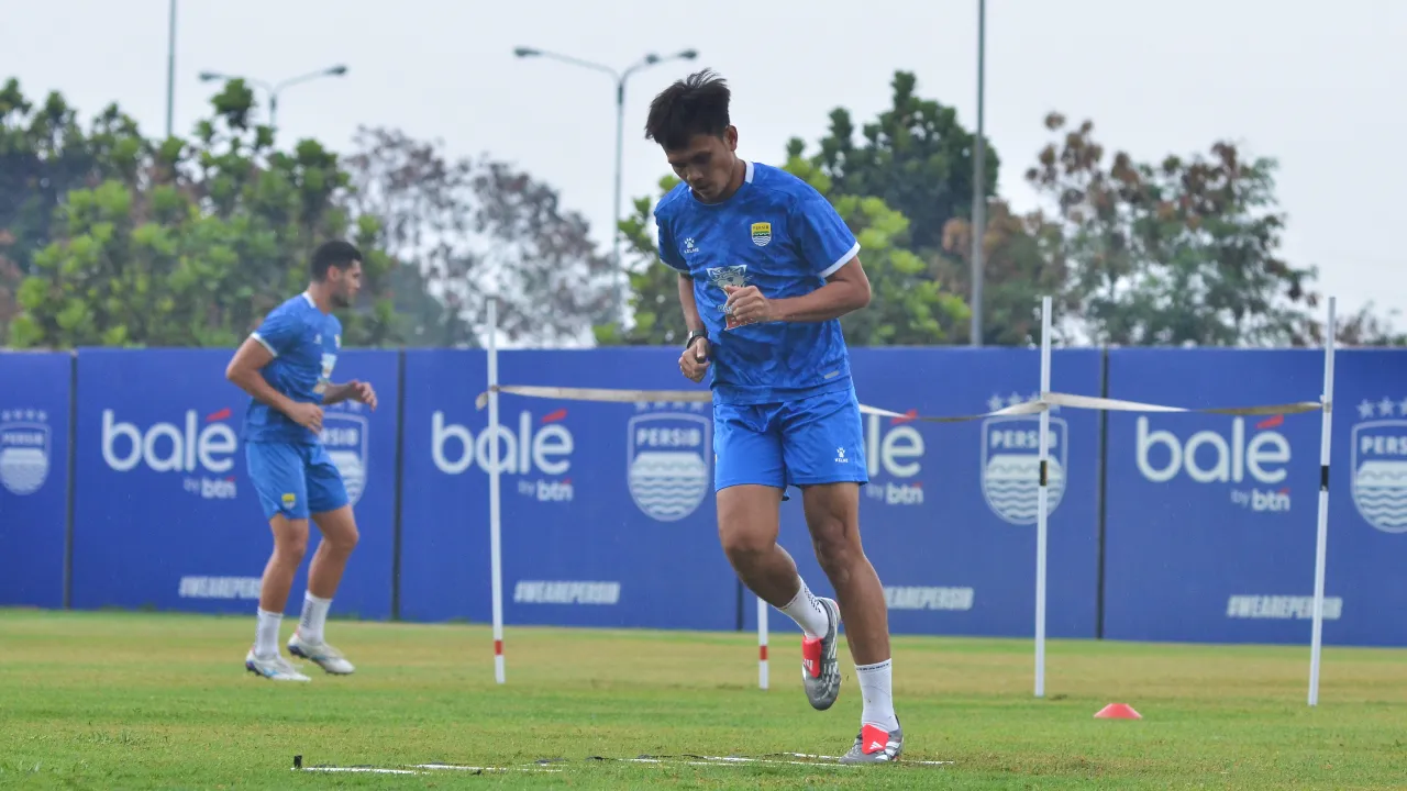Bek Persib, Hamra Hehanussa