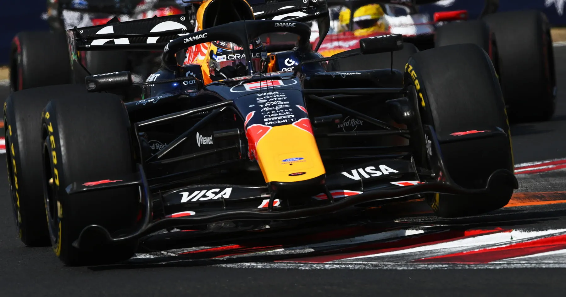Red Bull Tetapkan Target Jelas untuk Sisa Musim F1 - sumber: (racingnews365)