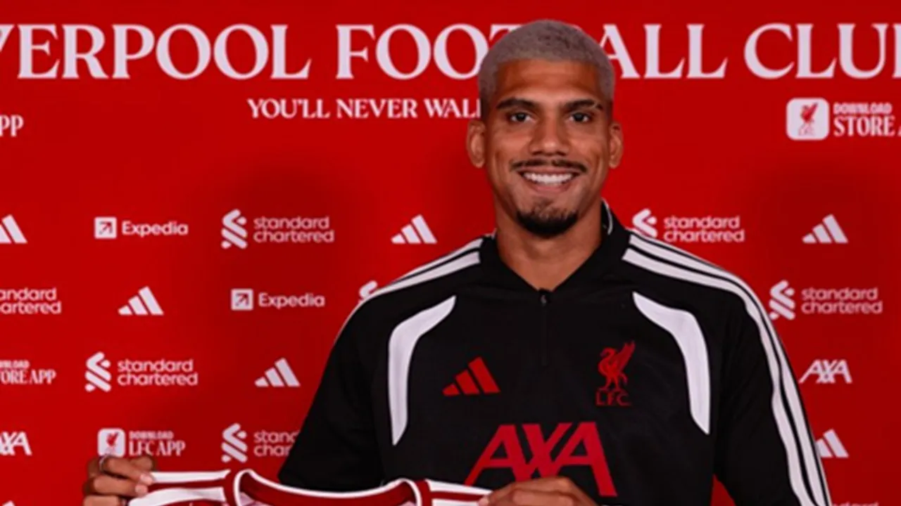 Ronald Araujo Jelaskan Alasan Gabung Liverpool dari Barcelona