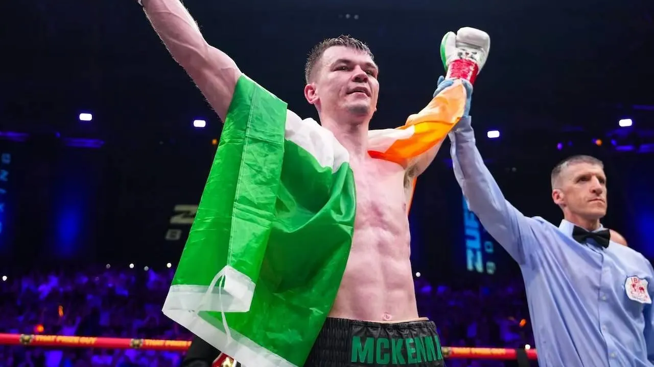 Aaron McKenna menjadi juara dunia pertama asal Monaghan dalam 40 tahun. (Foto: Fight TV)