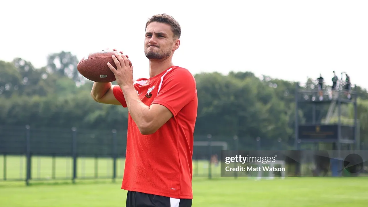 Benfica Beralih ke Taylor Harwood-Bellis, Southampton Pasang Harga