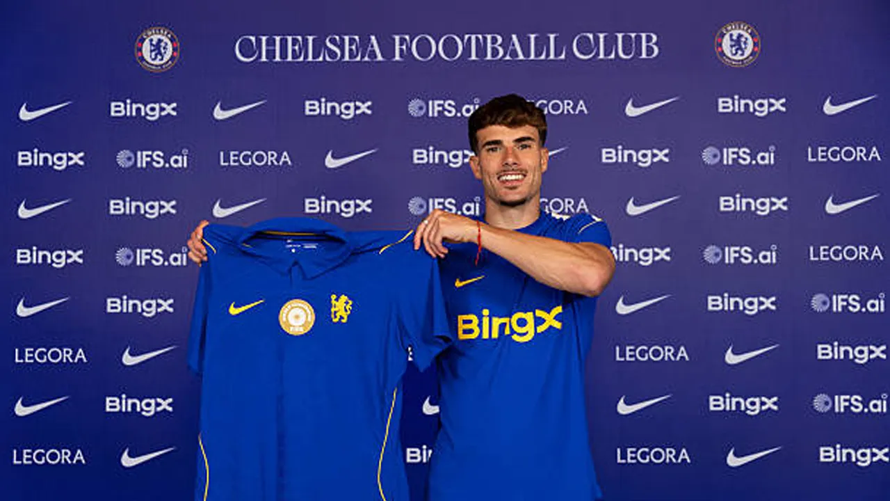 Chelsea Resmi Rekrut Pep Chavarria dari Rayo Vallecano