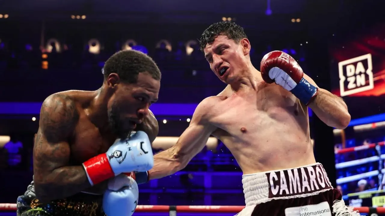 Crawford: Duel William Zepeda vs Emanuel Navarrete Bisa Jadi Duel Berdarah