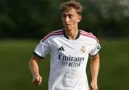 Dean Huijsen Bangga Warisi Nomor 4 Ikonik Real Madrid