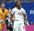 Inter Milan Bidik Spence, Tottenham Beri Lampu Hijau untuk Transfer €30 Juta