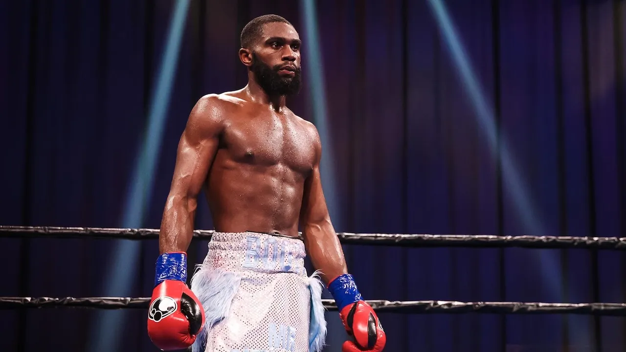 Jaron Ennis Prioritaskan Lawan Josh Kelly Sebelum Tantang Fundora