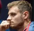 Josip Stanisic Pastikan Siap Bersaing dengan Nathaniel Brown di Bayern