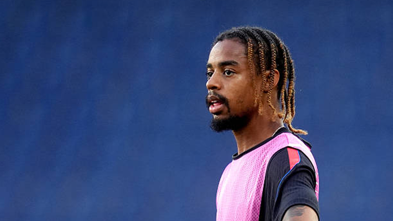 Luis Enrique Bicara Soal Masa Depan Bradley Barcola