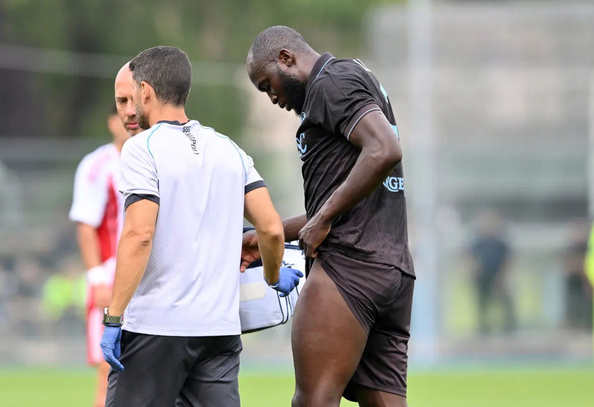 Napoli Sukses Amankan Lukaku, Fenerbahce Siapkan Tes Medis Intensif - sumber: (footballitalia)
