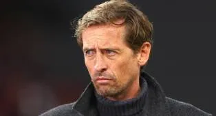 Peter Crouch Ramalkan Liverpool Masuk Empat Besar Liga Inggris 2026-27