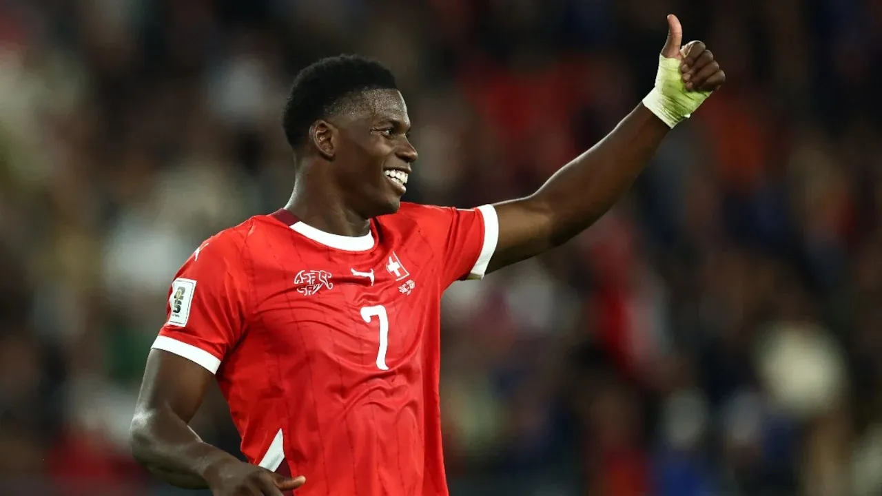 Como Susul AC Milan dan Napoli dalam Perburuan Breel Embolo