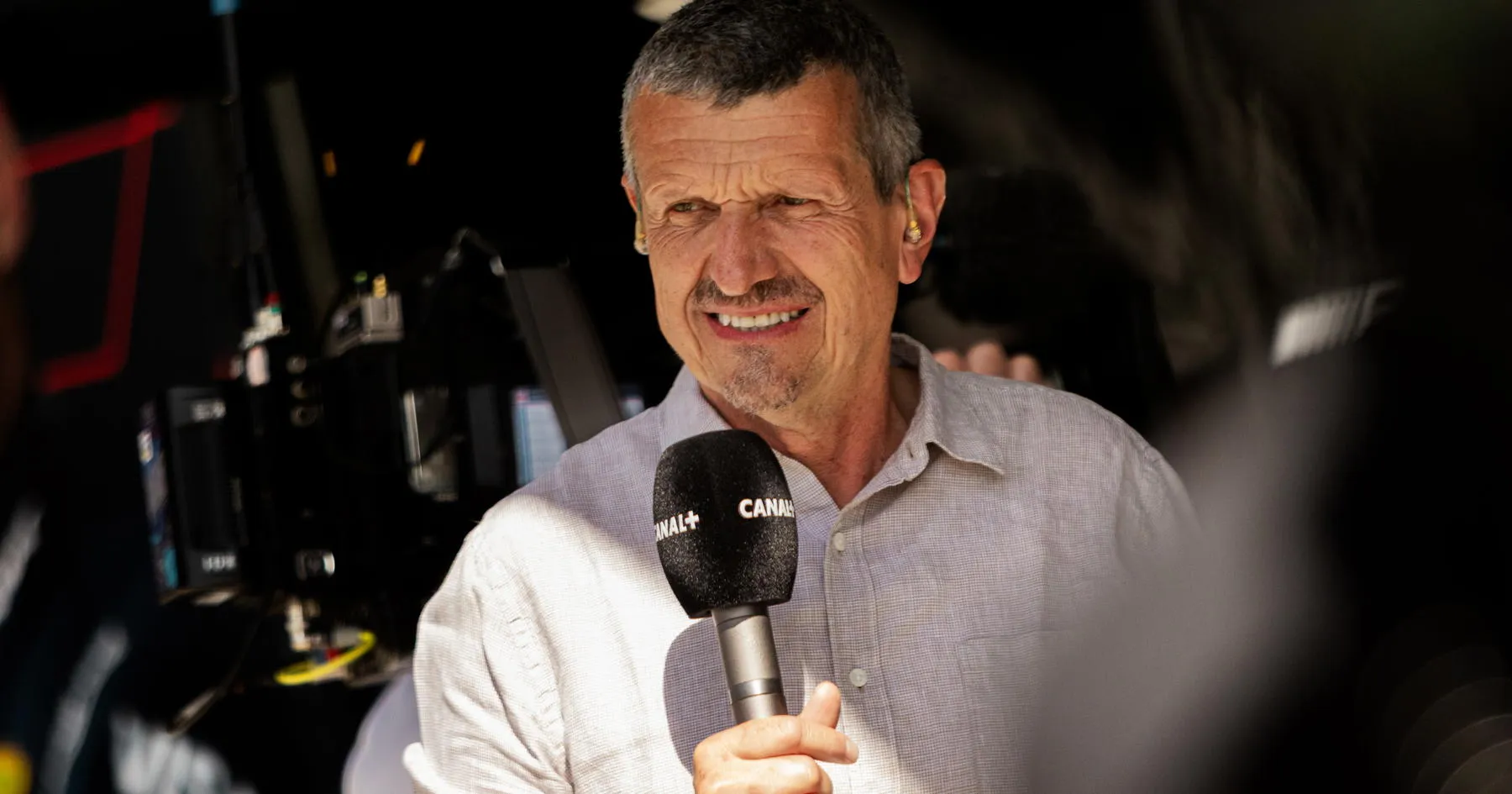 Guenther Steiner Pertimbangkan Kembali ke Dunia F1 - sumber: (racingnews365)
