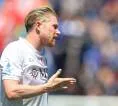 Kemenangan Telak Napoli atas Aris: De Bruyne dan McTominay Bersinar