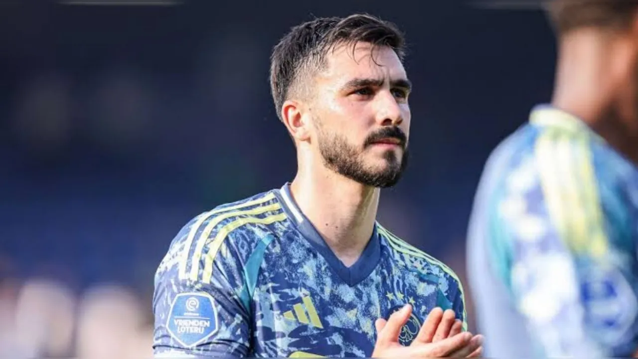 Bek incaran Lazio