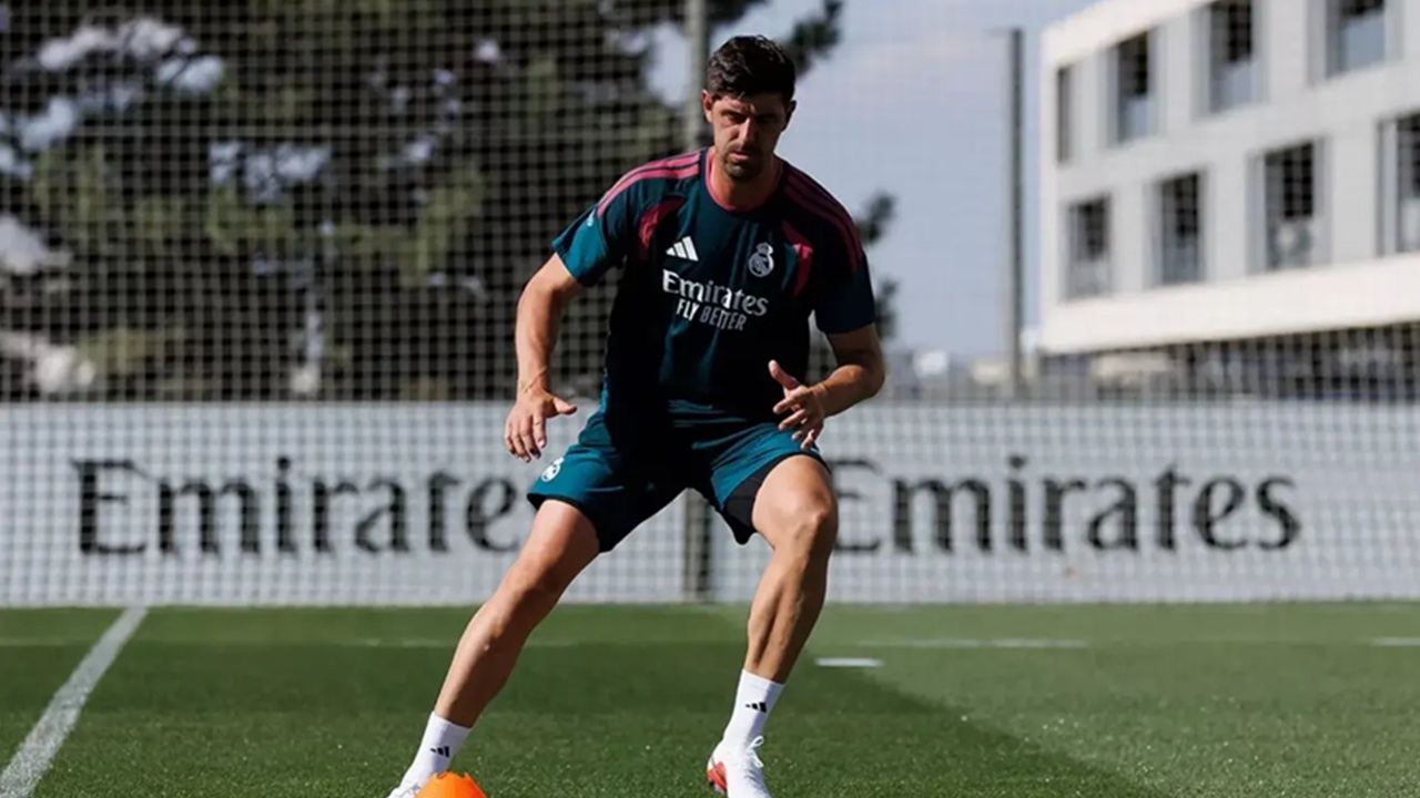 Thibaut Courtois Ingin Hapus Dahaga Gelar Bersama Mourinho