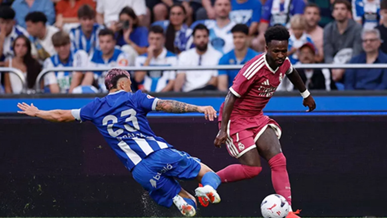 Vinicius Jr Dicemooh Fans Deportivo La Coruna Sepanjang Laga