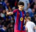 Borussia Dortmund Tertarik Rekrut Hector Fort dari Barcelona
