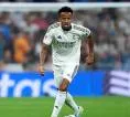 Eder Militao Mulai Berlatih dengan Menggunakan Bola