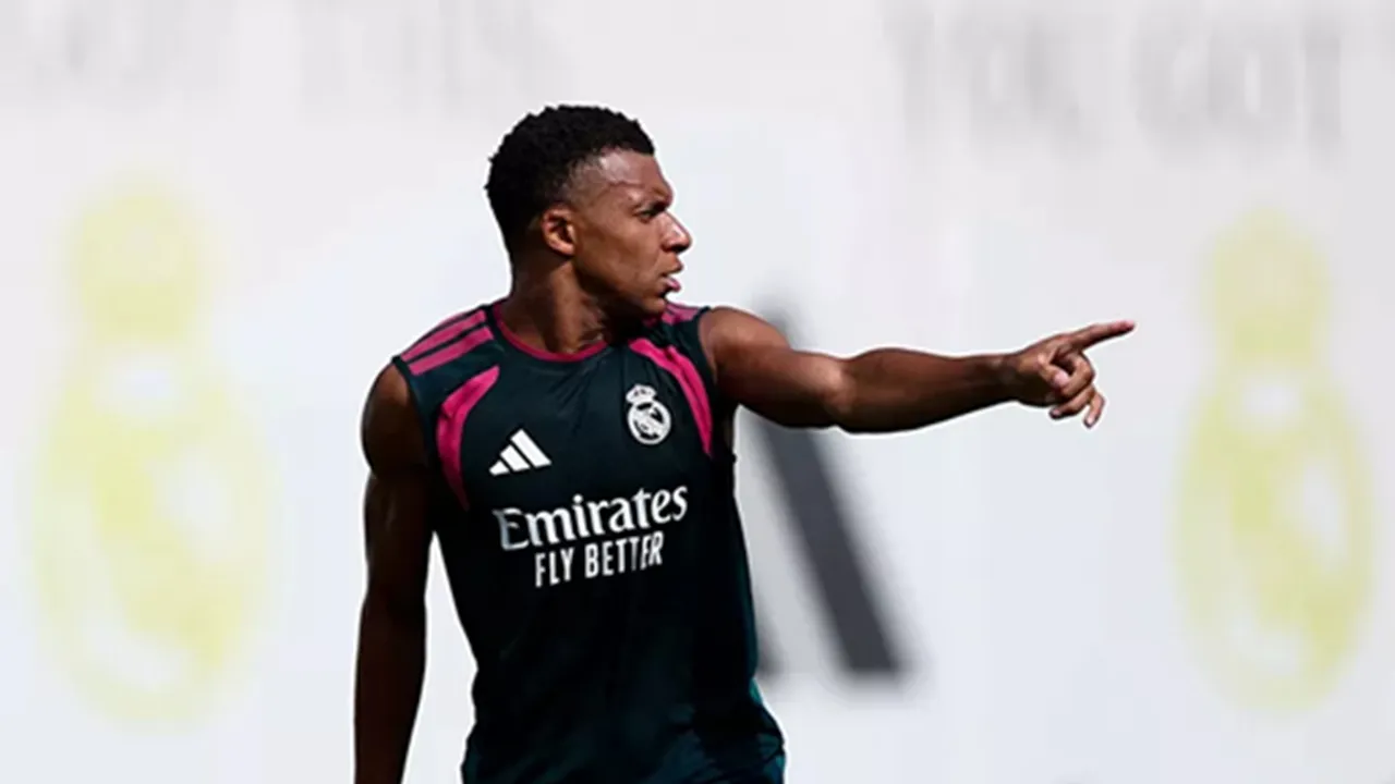 Kylian Mbappe Yakin Jose Mourinho Mampu Bangkitkan Real Madrid