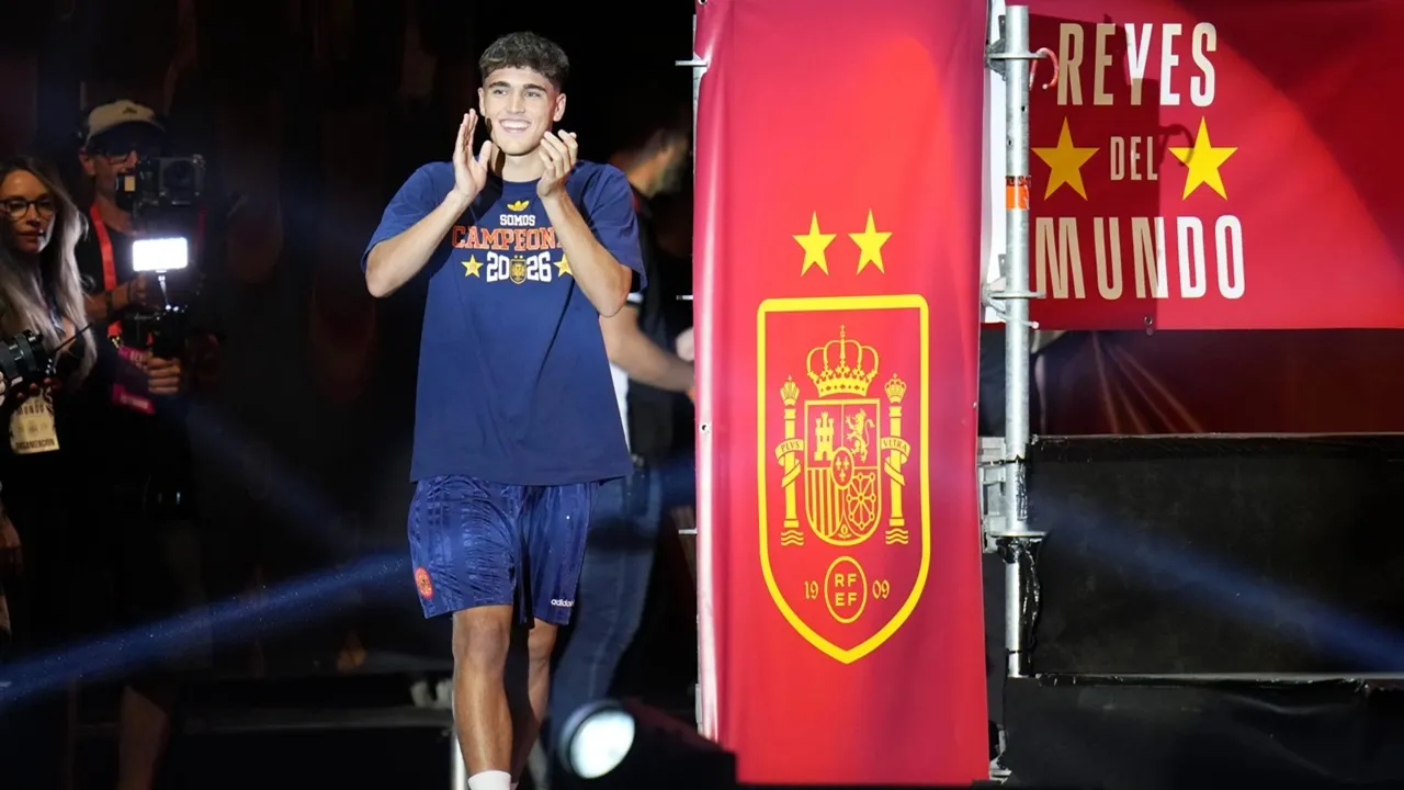 Pau Cubarsi Lebih Diunggulkan Menangkan Ballon d'Or