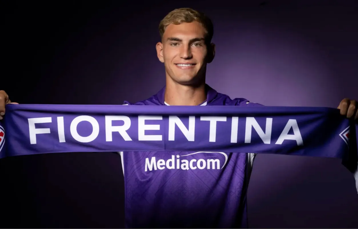 Pellegrino dan Mastantuono Terinspirasi Warisan Batistuta di Fiorentina - sumber: (footballitalia)