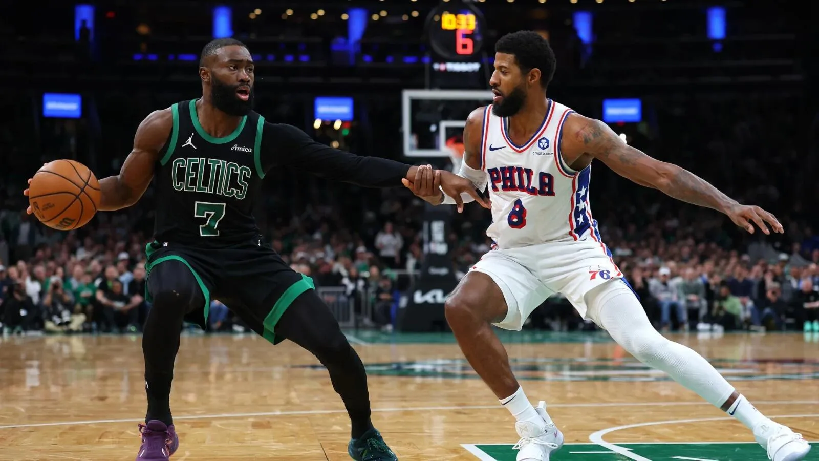 Reuni Januari: Giannis dan Brown Hadapi Mantan Tim - sumber: (mainbasket)