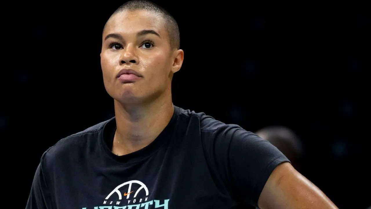 Satou Sabally mengalami cedera ketika Liberty menghadapi Las Vegas Aces pada 23 Juni. (Foto: AP)