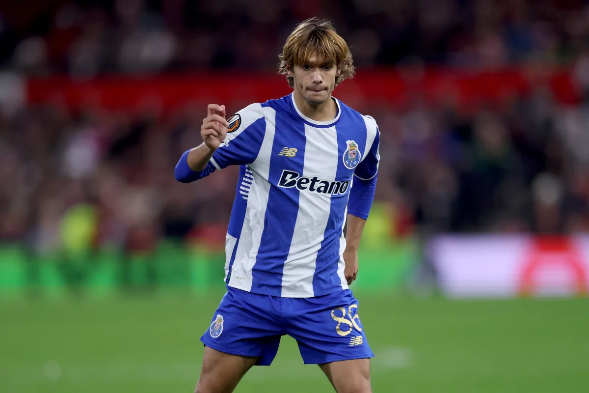 AS Roma Kian Resah Menanti Keputusan FC Porto Soal Transfer Mora - sumber: (footballitalia)