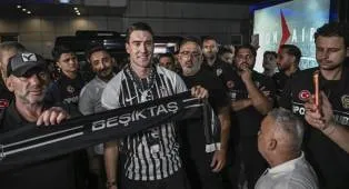 Dusan Vlahovic Lupakan Barcelona, Akhirnya Terima Besiktas