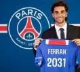 Ferran Torres Resmi Gabung Paris Saint-Germain