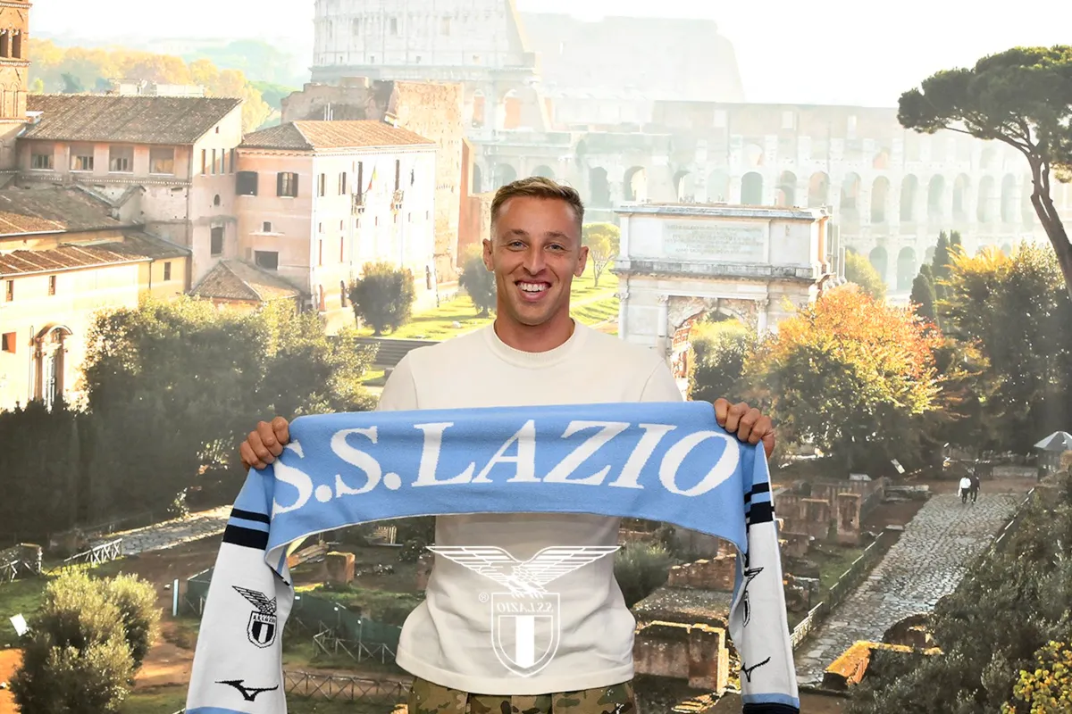 Frattesi Ungkap Alasan Kembali ke Lazio: Ingin Jadi Inti Proyek Klub - sumber: (footballitalia)