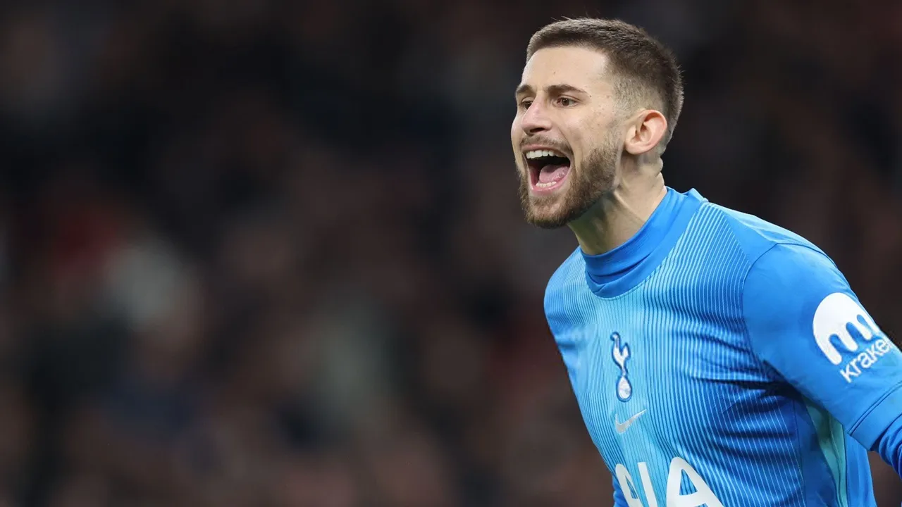 Juventus Tangguhkan Perburuan Kiper Baru, Tak Ada Kemajuan soal Vicario