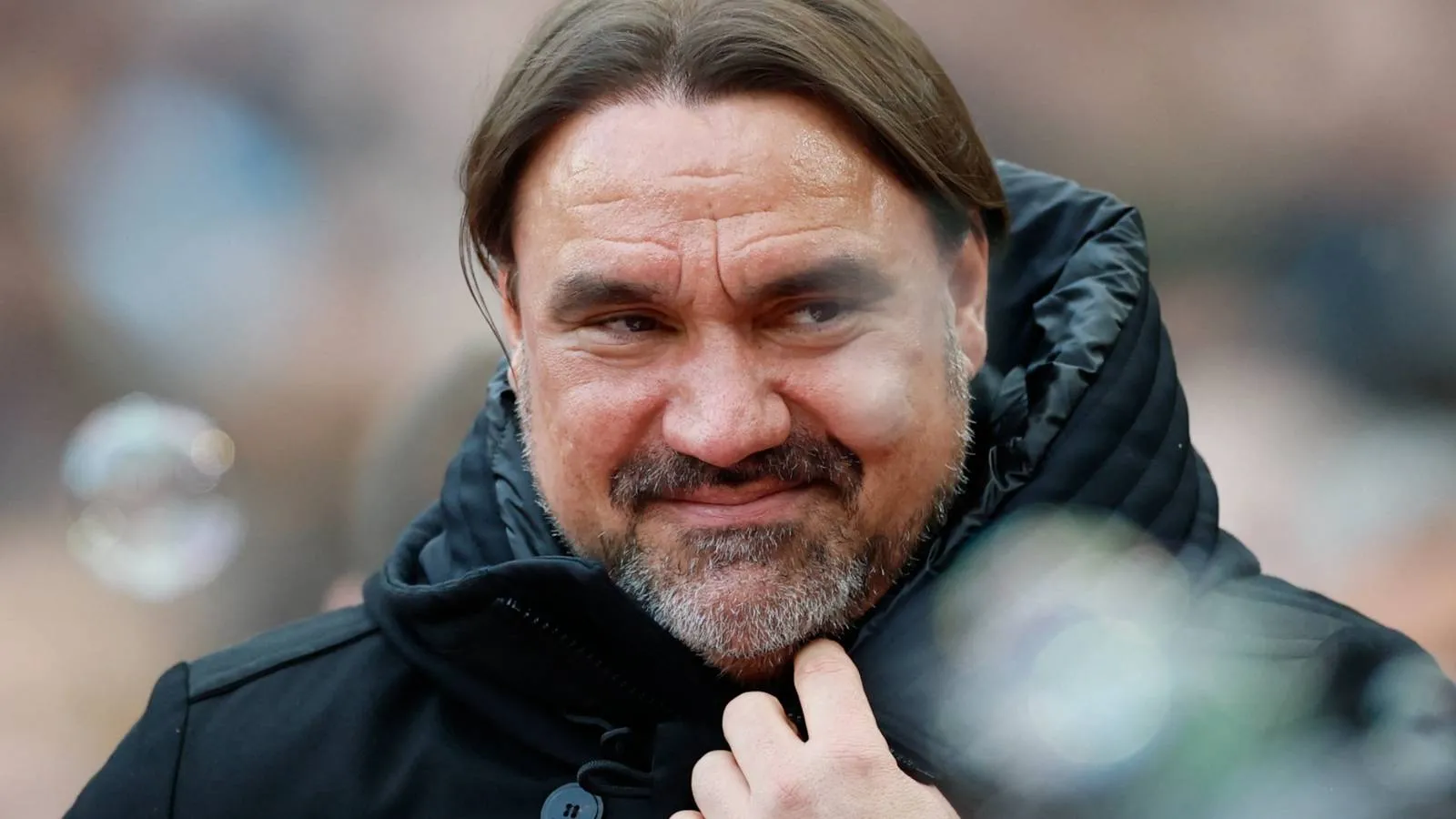 Leeds Sepakati Transfer Bek Top Eropa dengan Syarat Khusus - sumber: (givemesport)