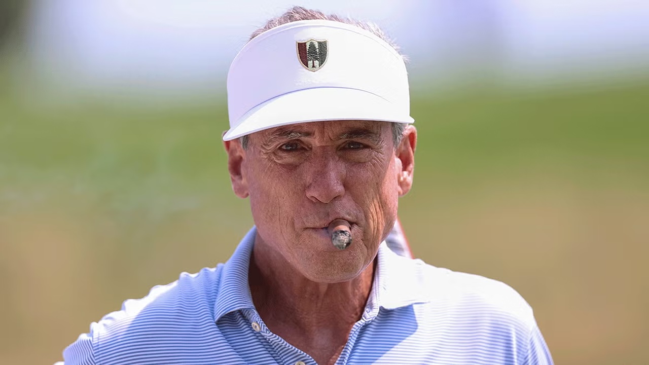 Mike McCoy, Pegolf 63 Tahun yang Jadi Bintang di US Amateur 2026