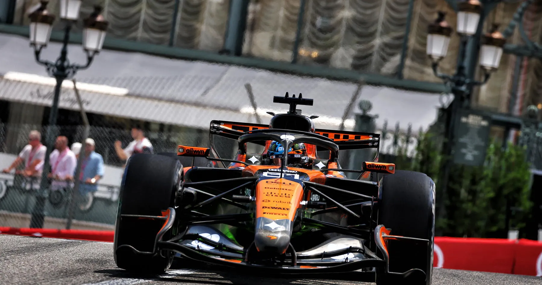 Oscar Piastri: Kejutan di Peringkat Tengah F1 2026 - sumber: (racingnews365)