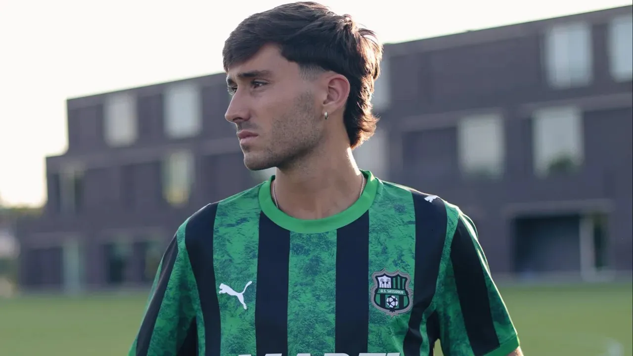 Sassuolo Datangkan Rafa Obrador dari Benfica, Alvarez Dipinjamkan