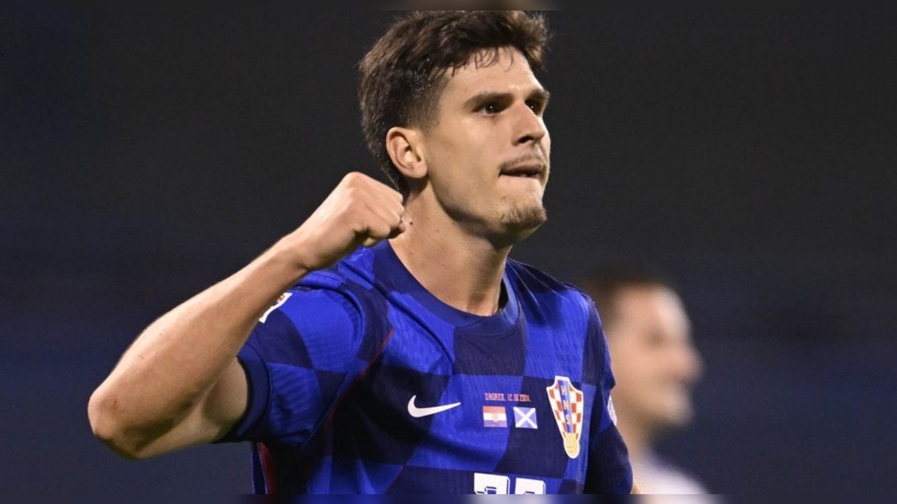 Tottenham dan Man United Pantau Striker Freiburg