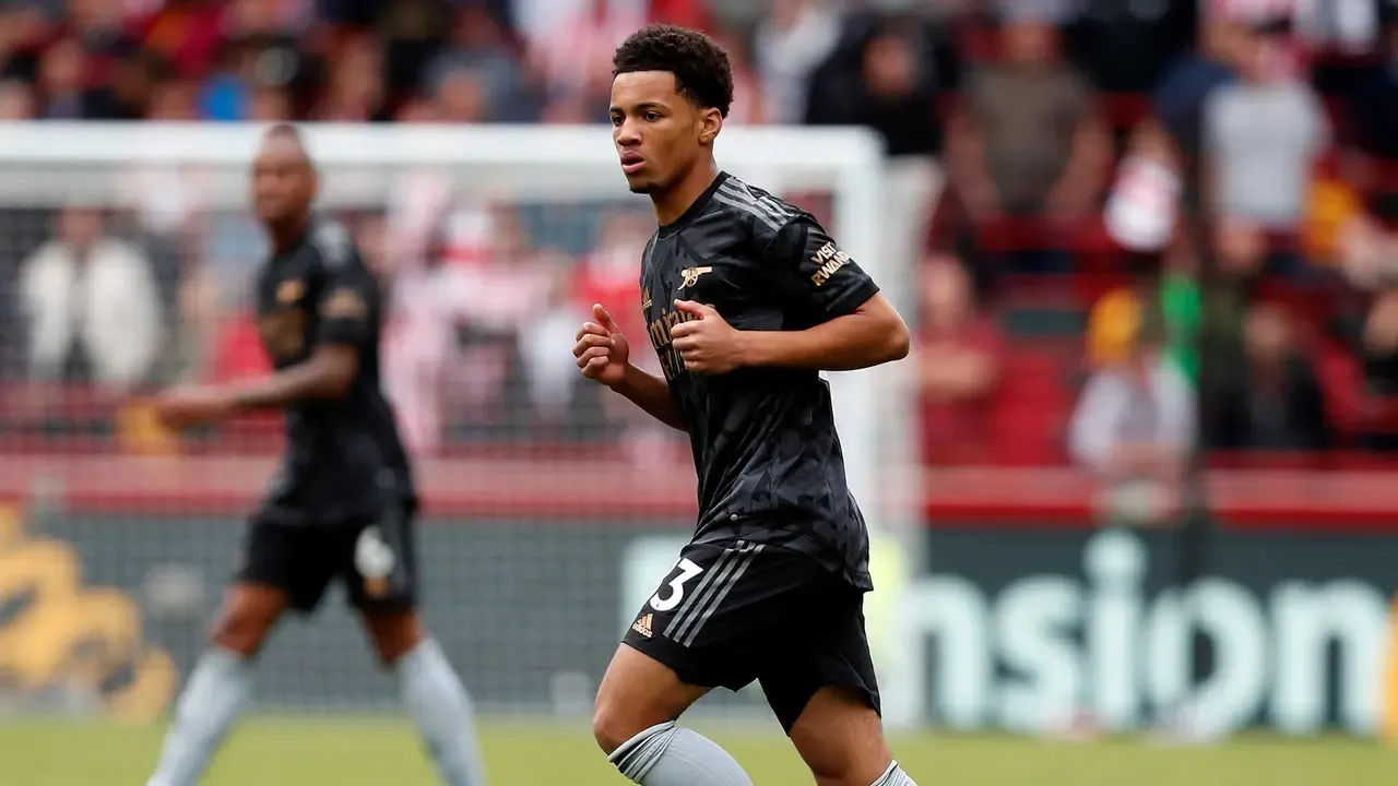 Ethan Nwaneri Masih Diincar Milan, Posisinya di Arsenal Kian Tergeser