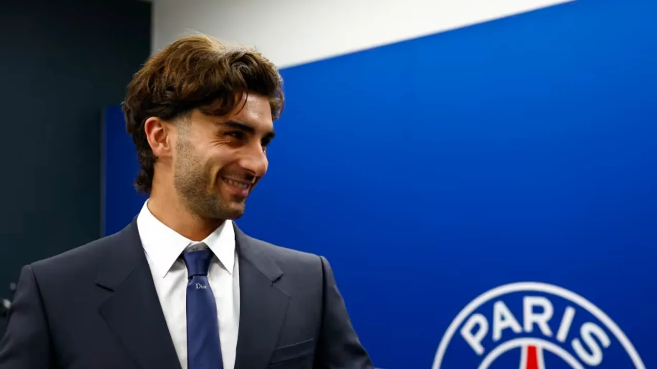 Ferran Torres Ungkap Ambisinya di Paris Saint-Germain