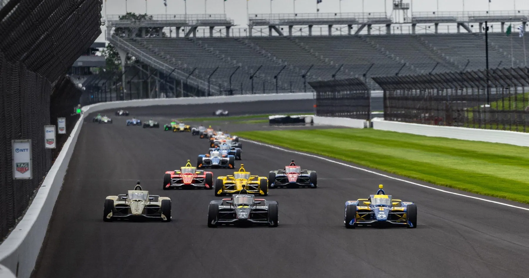 IndyCar Kecewa, McLaren Lega di Tengah Masalah Sirkuit - sumber: (racingnews365)
