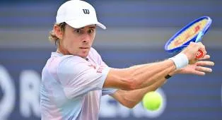 Laga Alot Tak Hentikan Langkah Alex De Minaur Di Cincinnati