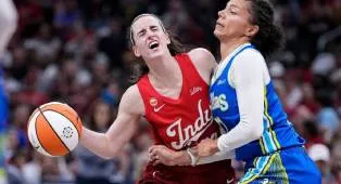 Stephanie White Puji Kehebatan Clark Saat Bawa Fever Menang Atas Wings