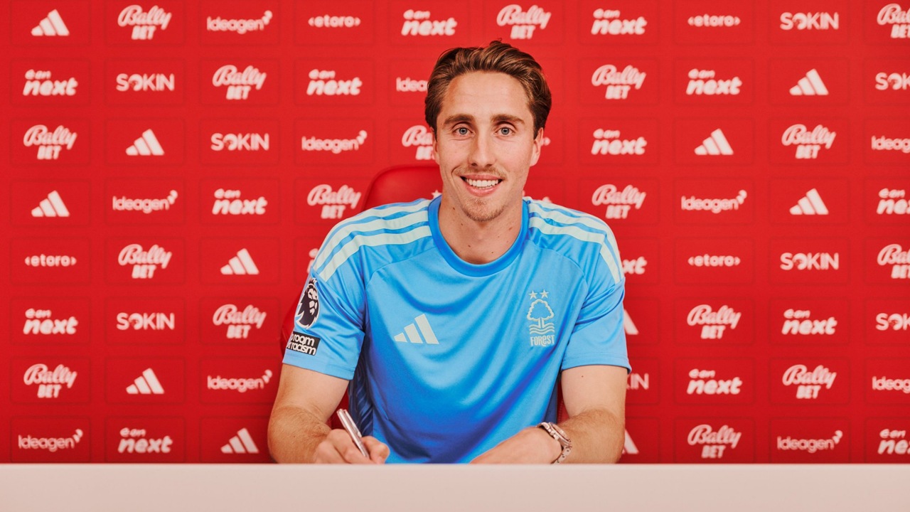 Steven Benda Resmi Gabung Nottingham Forest dengan Kontrak Satu Tahun