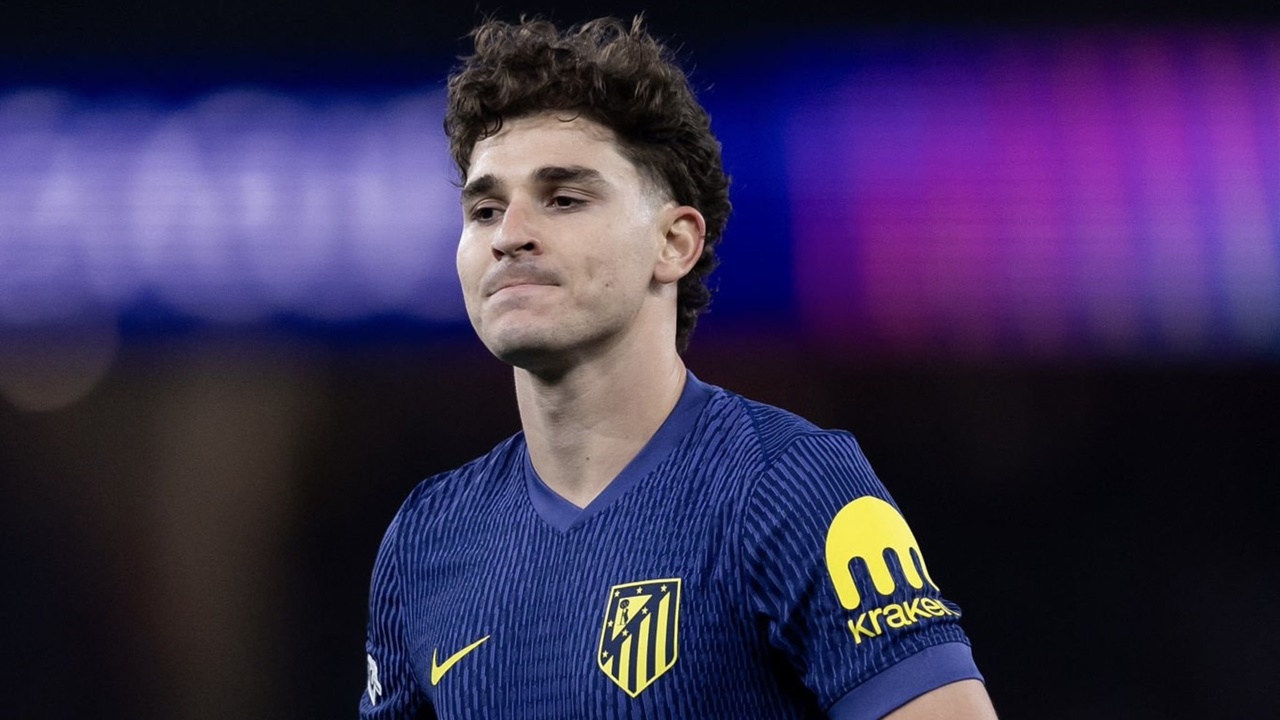 Atletico Madrid Khawatir Performa Alvarez Terganggu Karena Saga Transfer