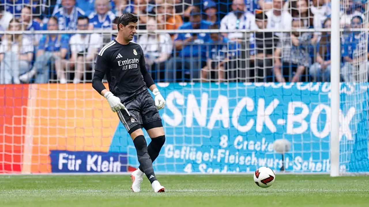 Courtois Banyak Berlatih di Gym Demi Menjaga Kebugaran Selama Liburan