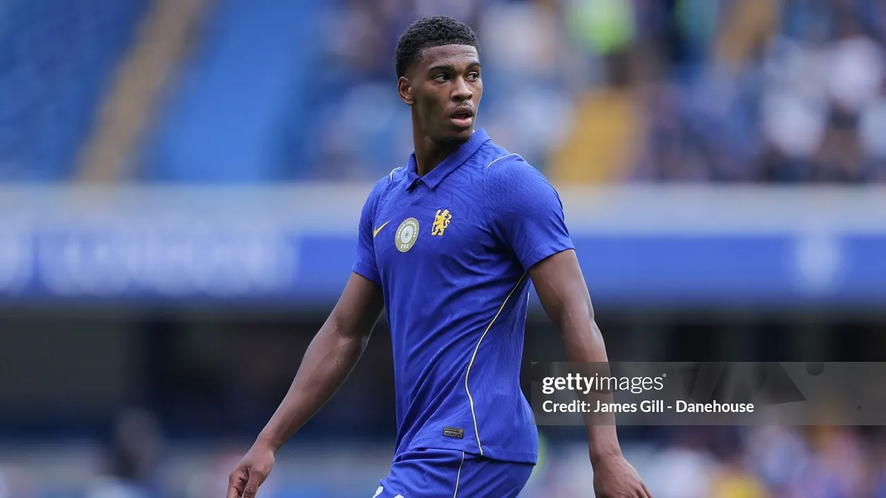 Josh Acheampong bisa dipinjamkan Chelsea ke Coventry City demi menit bermain reguler di Premier League
