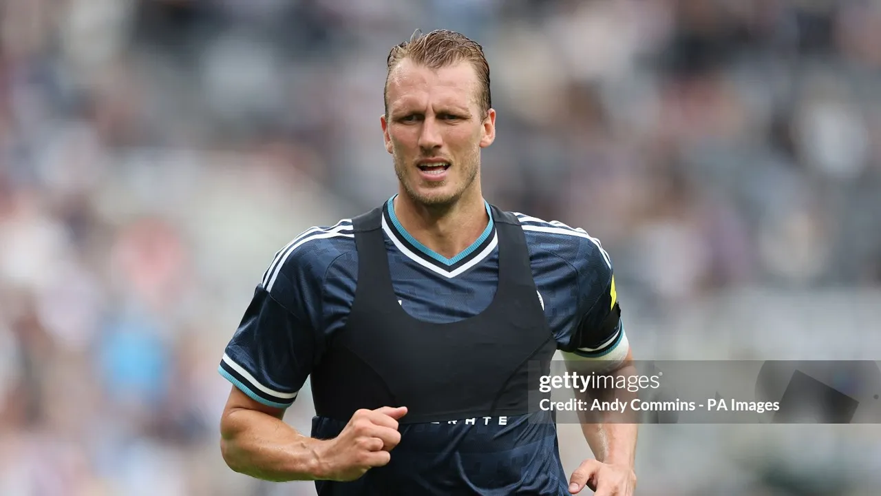 Dan Burn Peringatkan Newcastle United Jelang Hadapi Liverpool