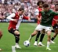 Dean James Bikin Peluang, Go Ahead Eagles Curi Poin di Markas Feyenoord